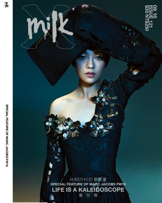 周冬雨郭采洁春夏齐登MilkXHK十周年纪念刊[3]