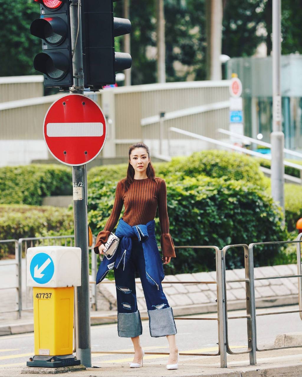 越来越漂亮：熊黛林街拍时尚写真[4]