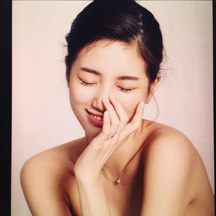 裴秀智唯美婚纱照[3]