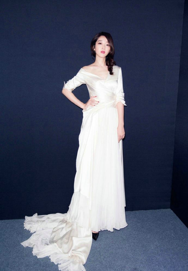 花儿一般的女孩天使般的容颜蒋梦婕写真[4]