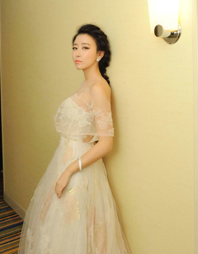 颜值和演技都棒的妹纸 每次看到她都有种惊艳的感觉 最喜欢的毛俊杰[5]