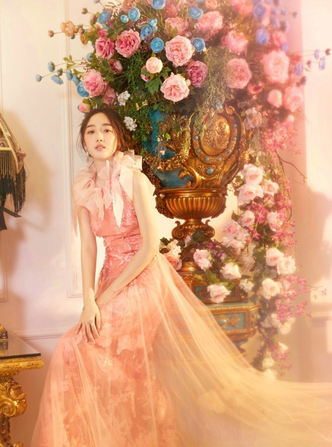 蒋梦婕梦幻写真 清新甜美的美女子很有女神范儿[6]