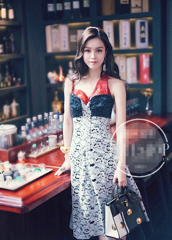 文咏珊街拍花絮 人美颜高花絮都美如画 简直就是行走的画报[3]
