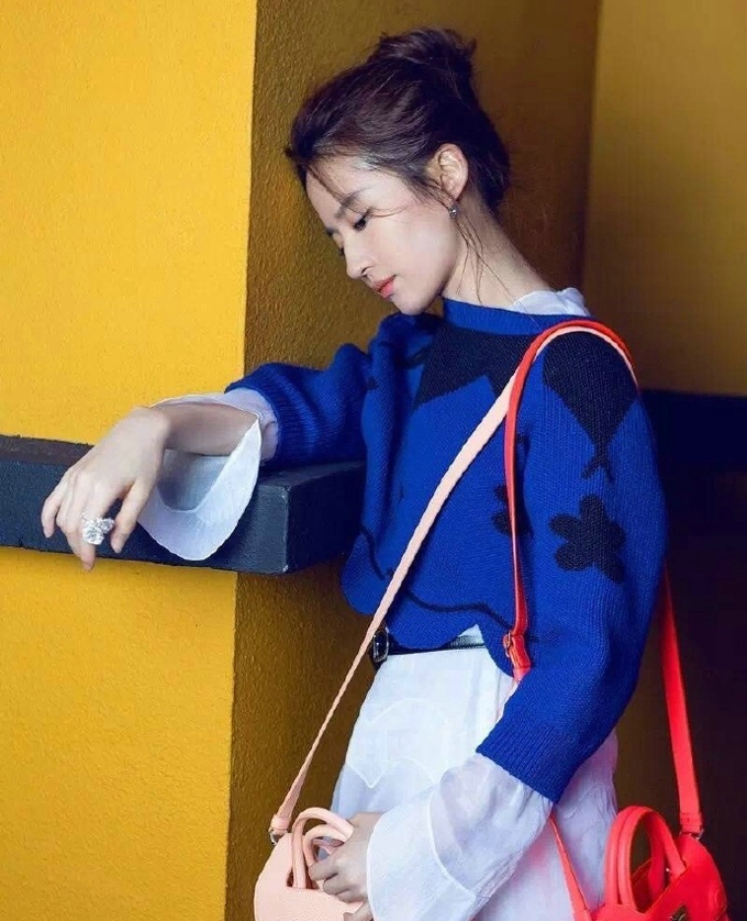 神仙姐姐刘亦菲时尚大片 每一种搭配都美的飞起[4]