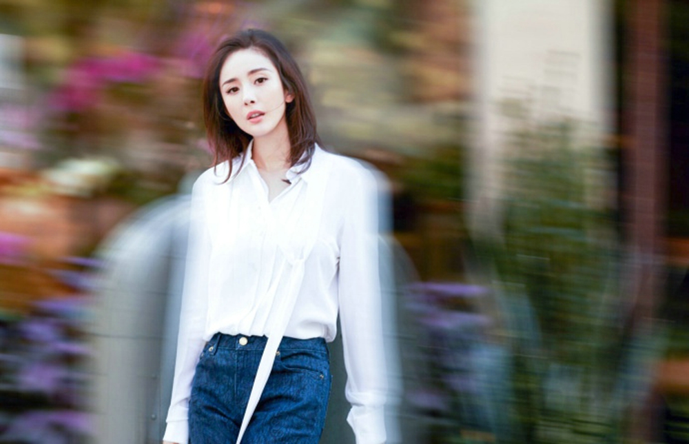 杨幂清新街拍 妥妥的女神范儿 最喜欢这样的大幂幂[7]