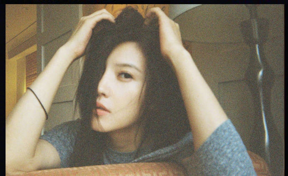 杨子姗私服胶片写真[9]