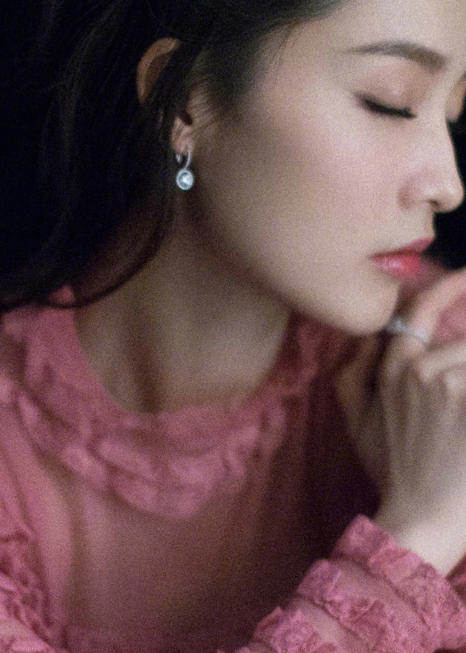 李沁优雅迷人魅力写真[4]