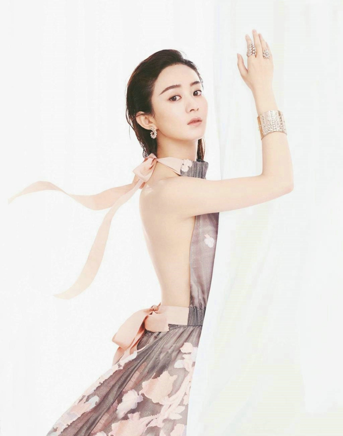 赵丽颖登芭莎珠宝 时尚大气风格女王范儿[3]