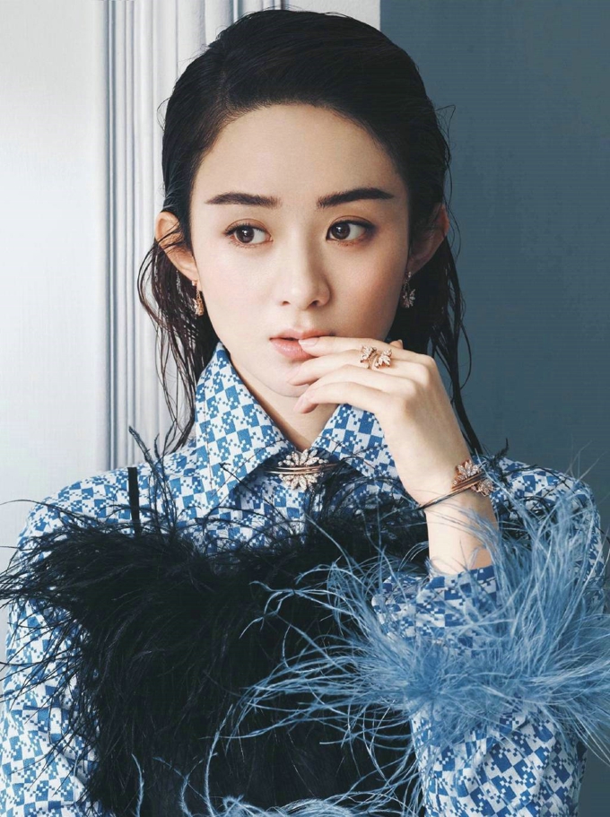 赵丽颖登芭莎珠宝 时尚大气风格女王范儿[6]