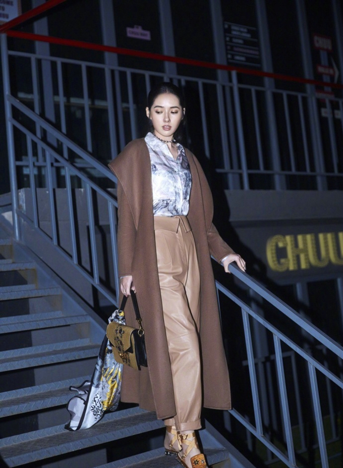 郭碧婷最新深夜时尚街拍写真[5]