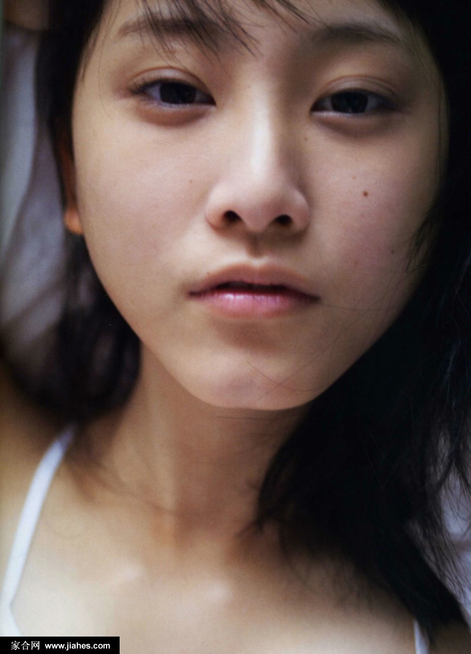 日本美女松井玲奈出水芙蓉洗浴照[9]
