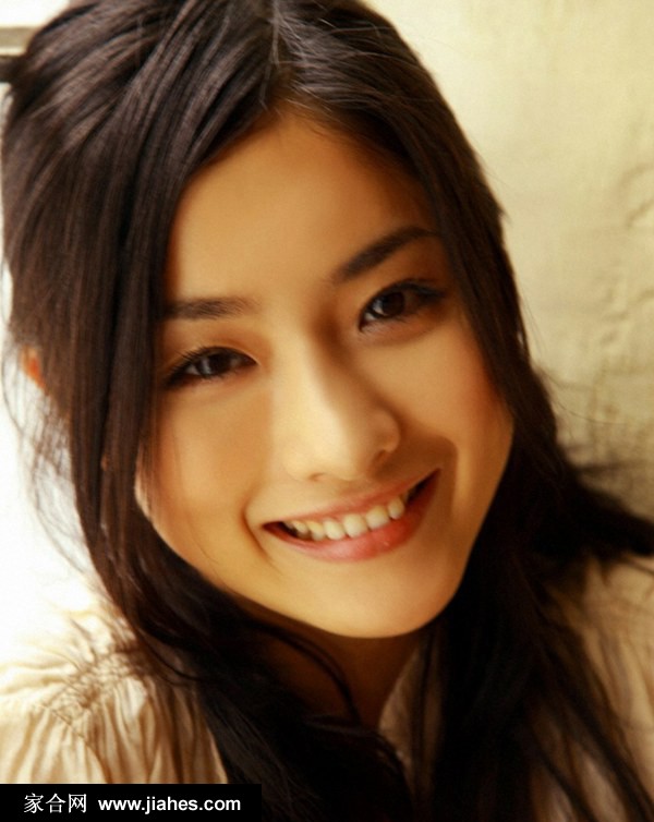 石原里美清雅的浅笑