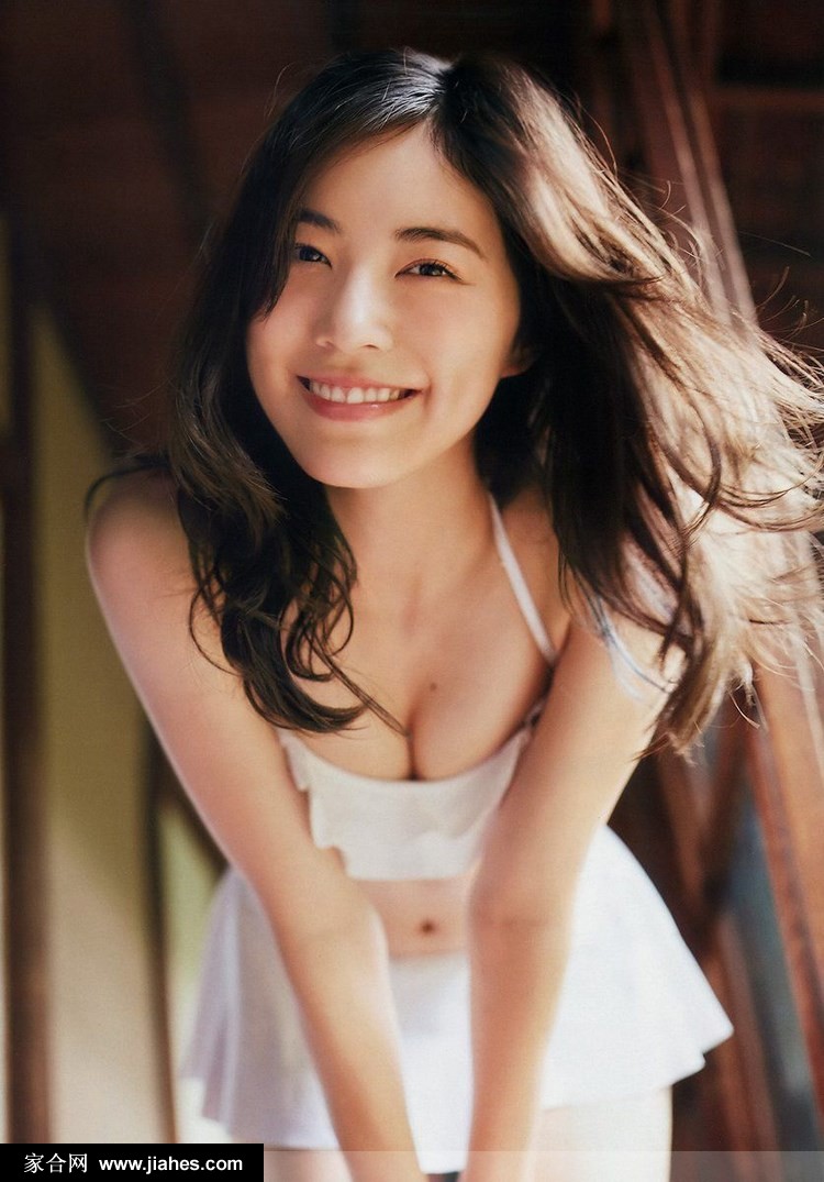 日本美女松井珠理奈比基尼泳衣前凸后翘私房写真图片[15]
