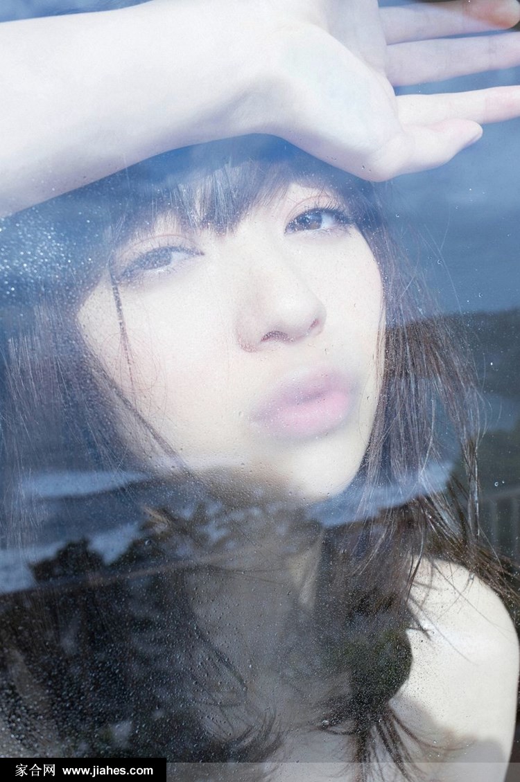 日本美女汽车妹逢泽莉娜情趣内衣搔首弄姿写真图片[7]