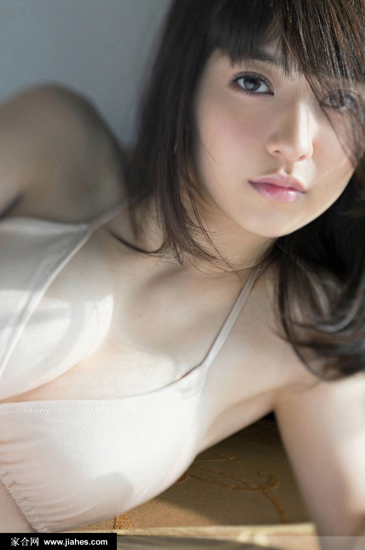 日本美女汽车妹逢泽莉娜情趣内衣搔首弄姿写真图片[14]