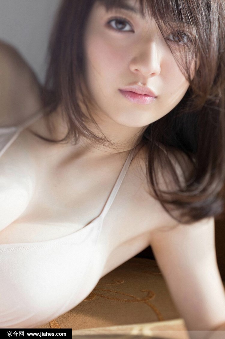 日本美女汽车妹逢泽莉娜情趣内衣搔首弄姿写真图片[15]