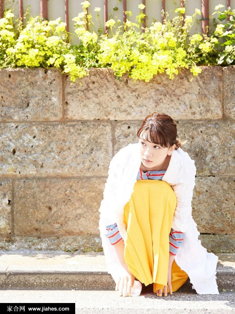 日本美女永野芽郁清纯学生制服俏皮短发甜笑写真图片[2]
