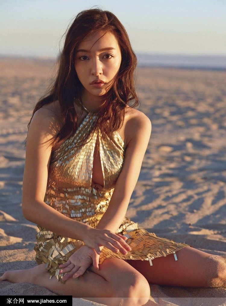 日本av美女板野友美魅惑眼神床上情趣内衣写真图片[10]