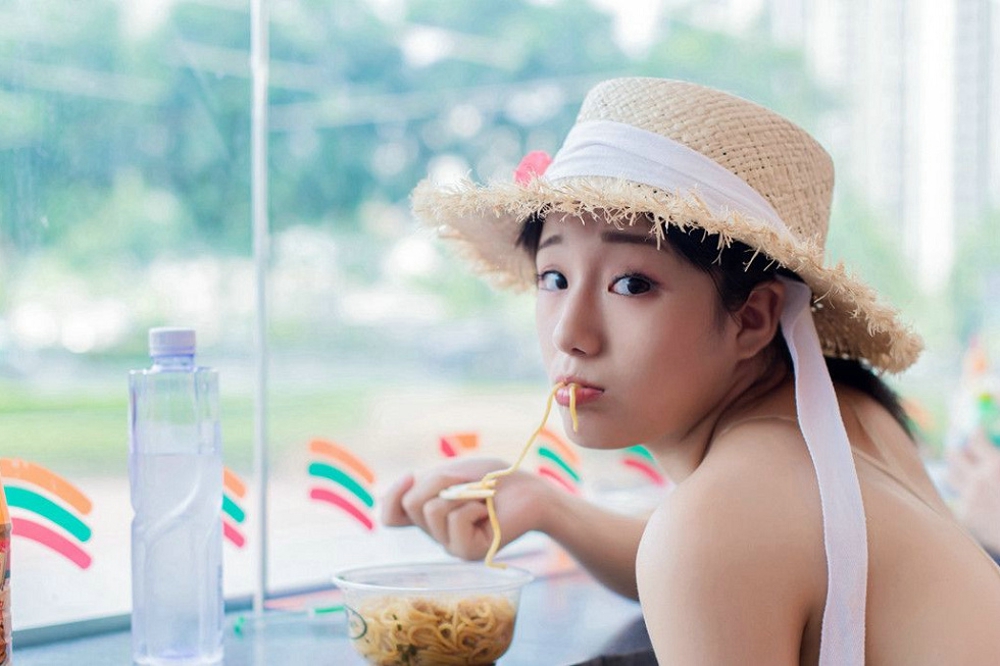 美乳女神苍井优香吊带豪乳诱惑写真[16]